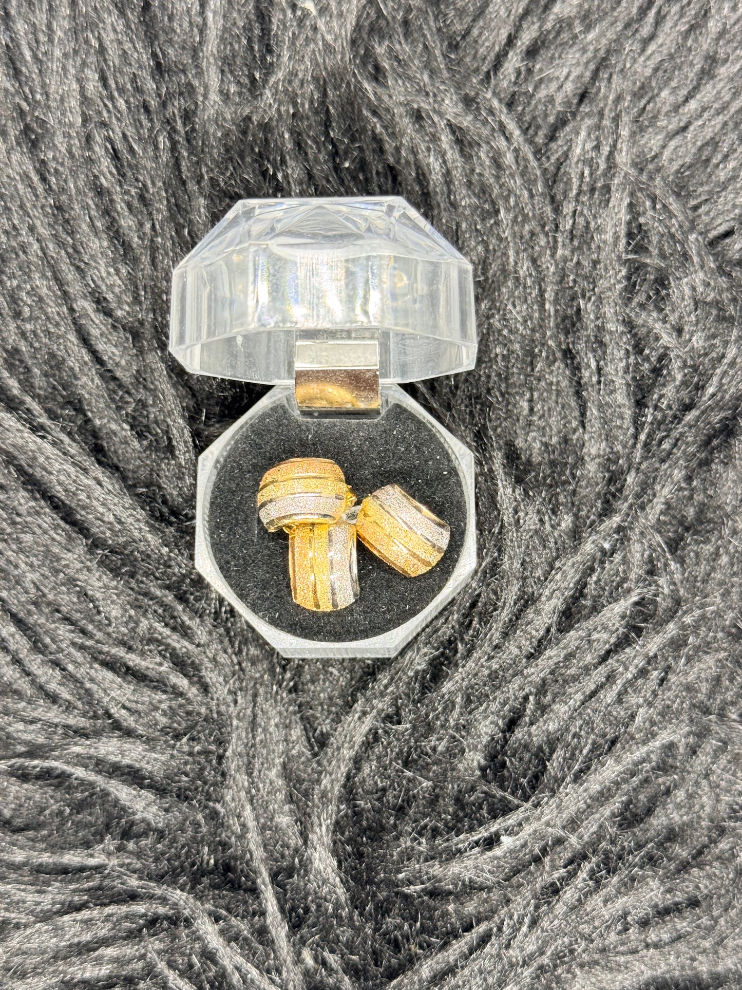 3 tone Earrings and pendant set