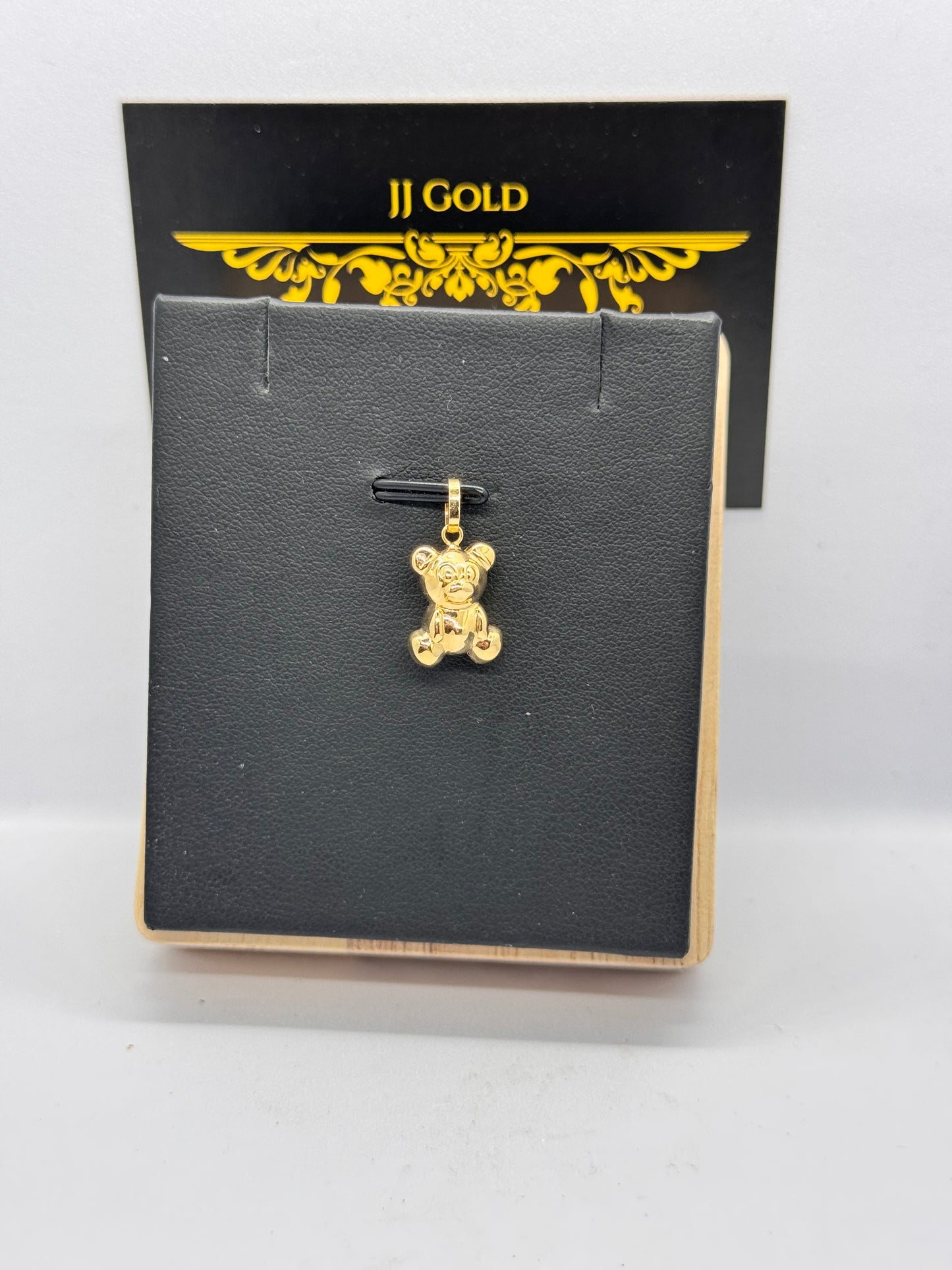 18k Small Teddy Pendant