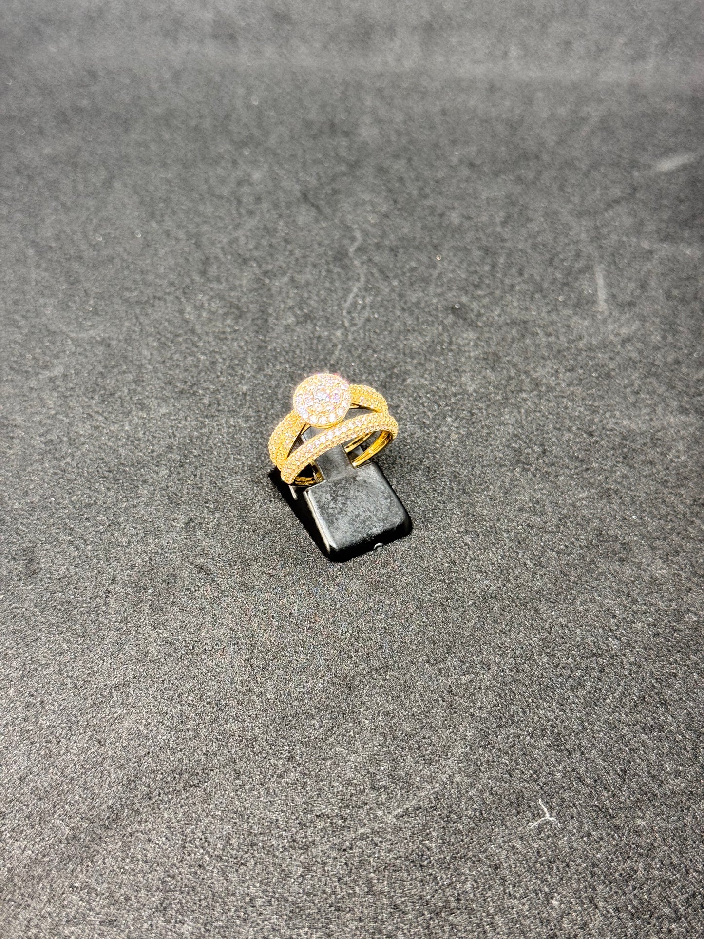 18k Female wedding rings set