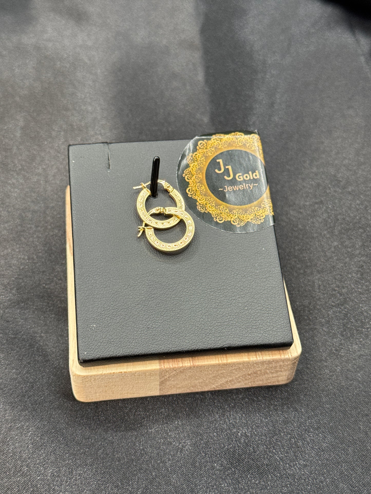 18karat Clip Earrings