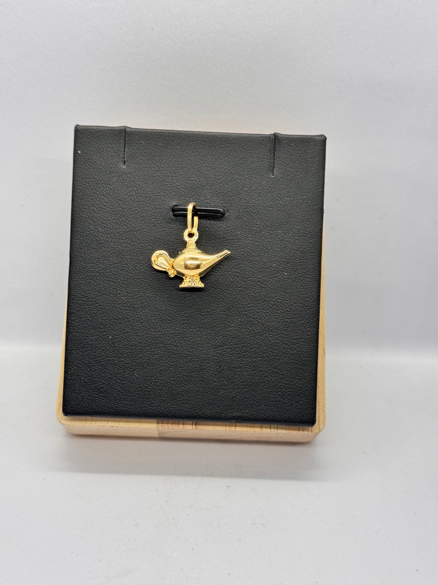 Aladdin Pendant