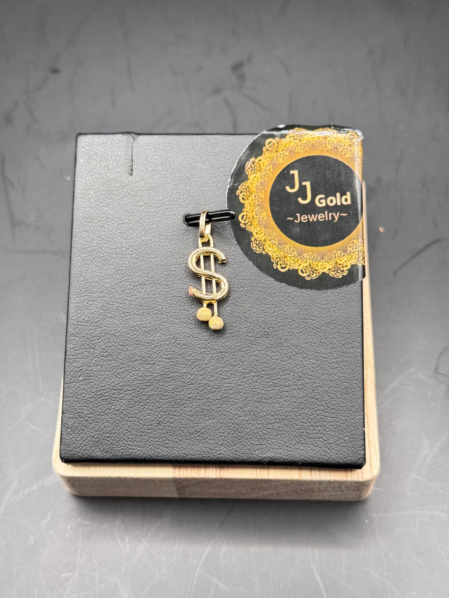 18karat dollar mark Pendant