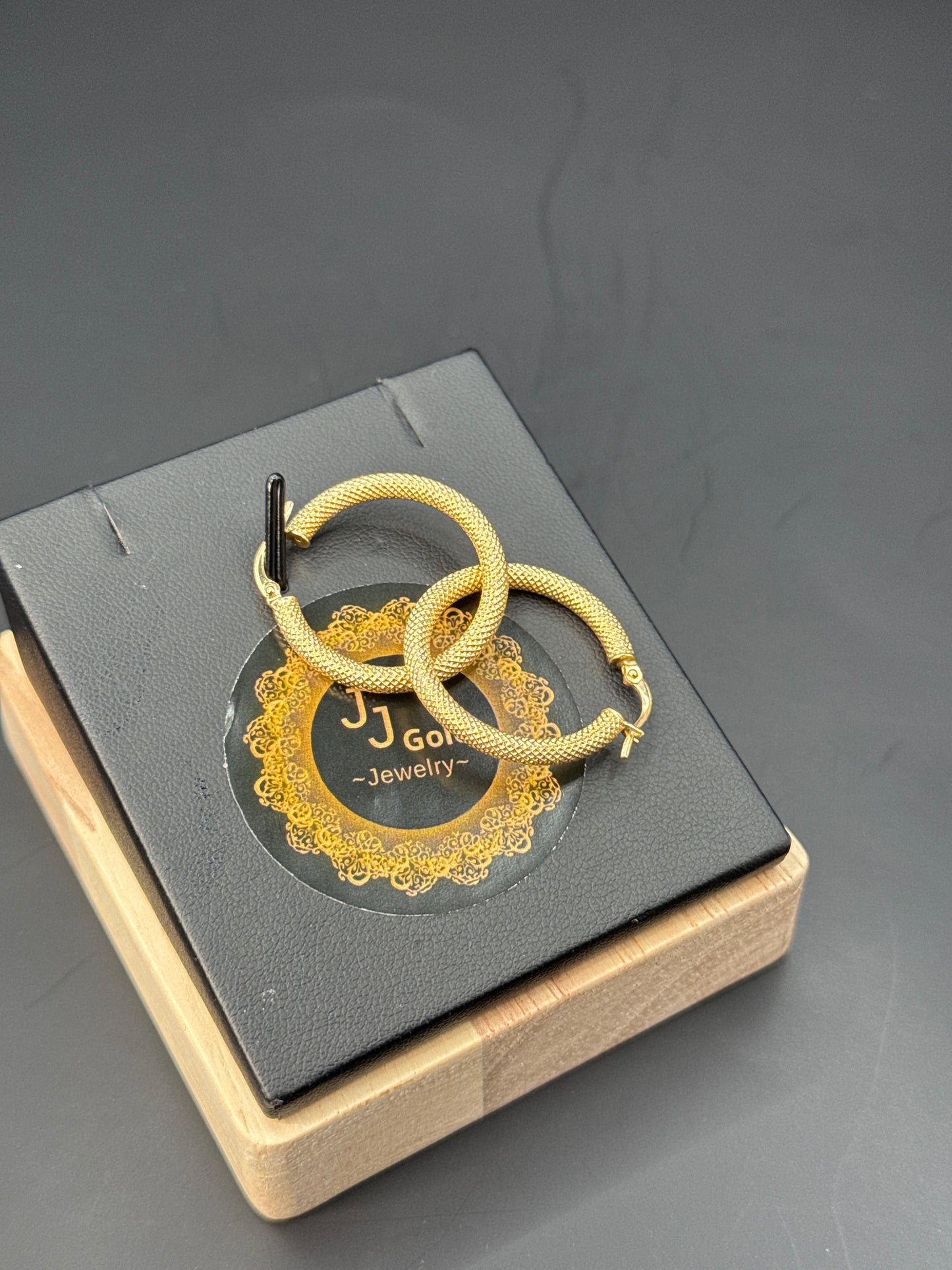 18karat Gold clip Earrings