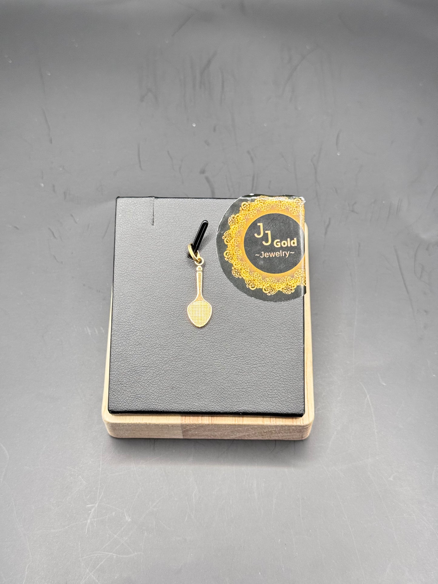 18karat Bat pendant