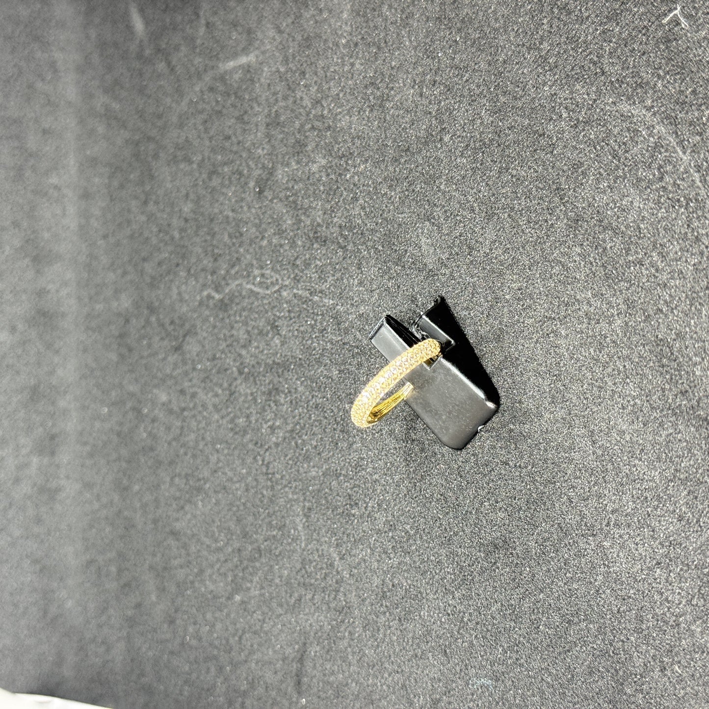 18K GOLD Female Ring Band