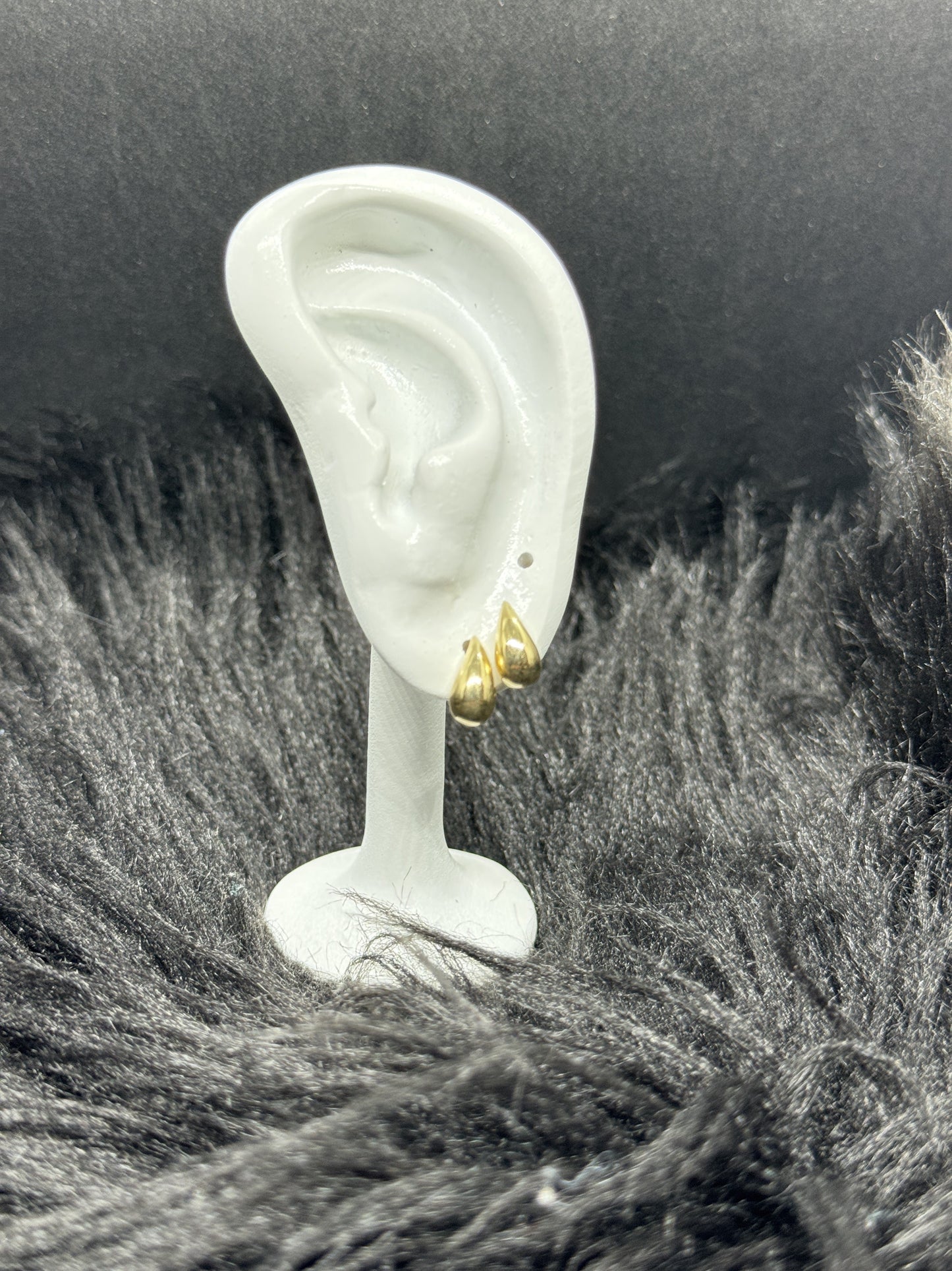 18k Plain Stud Earrings