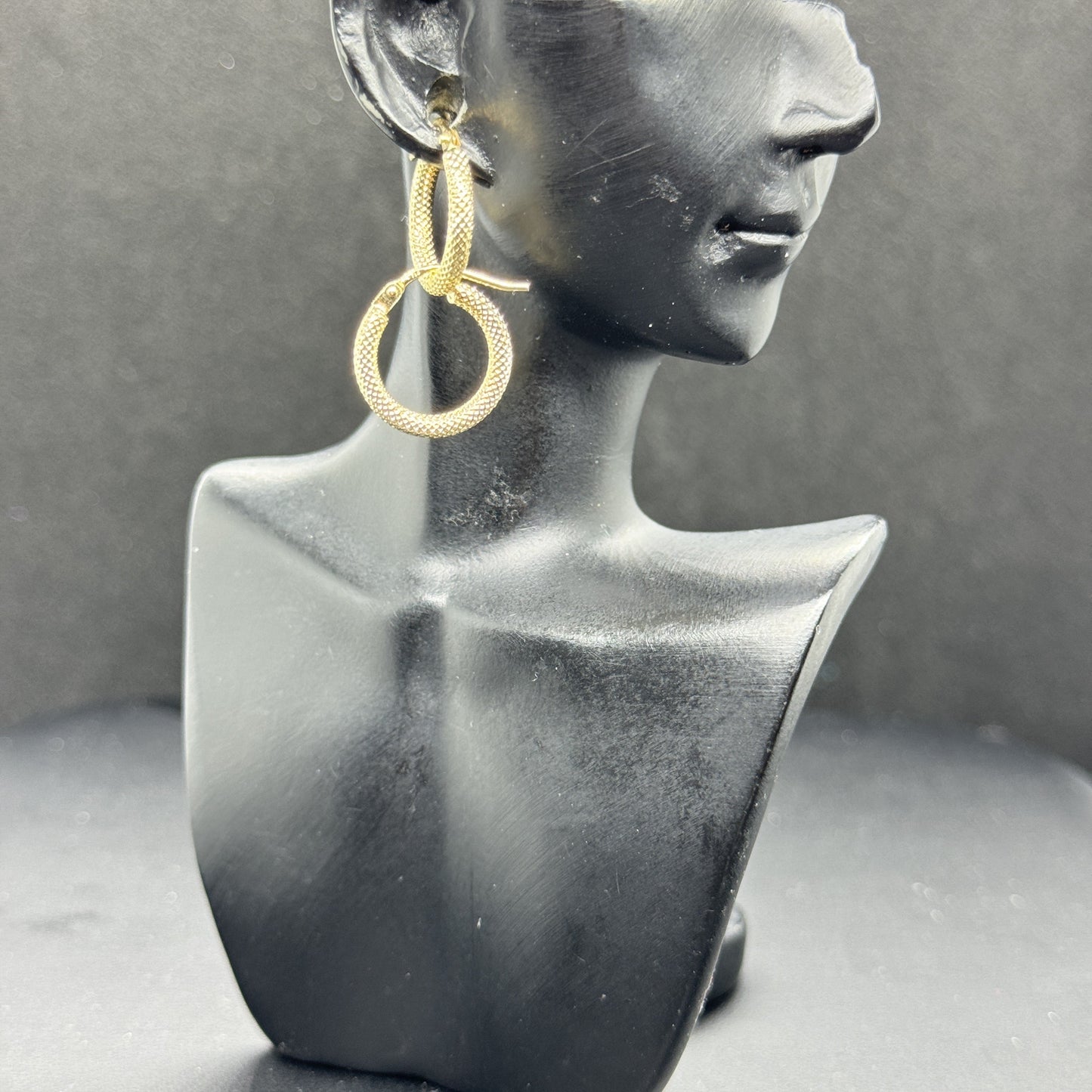 18k Gold shimmer clip