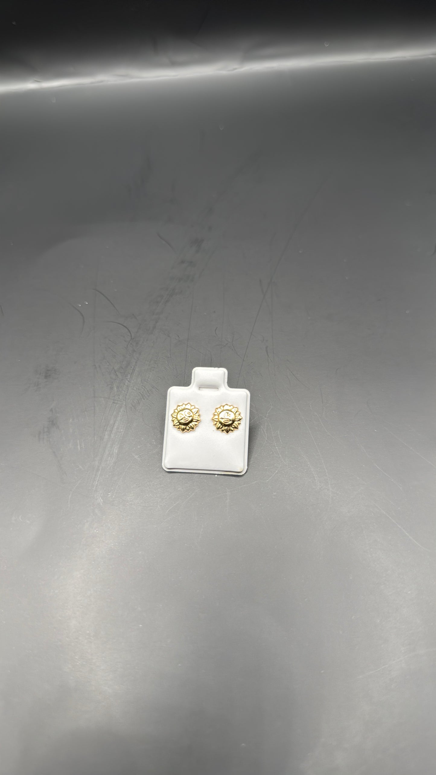 18karat Moon Stud Earrings