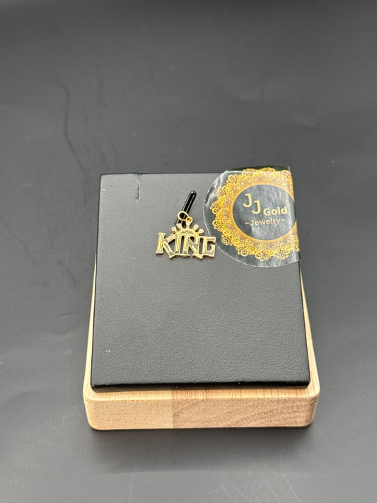 18karat King pendant