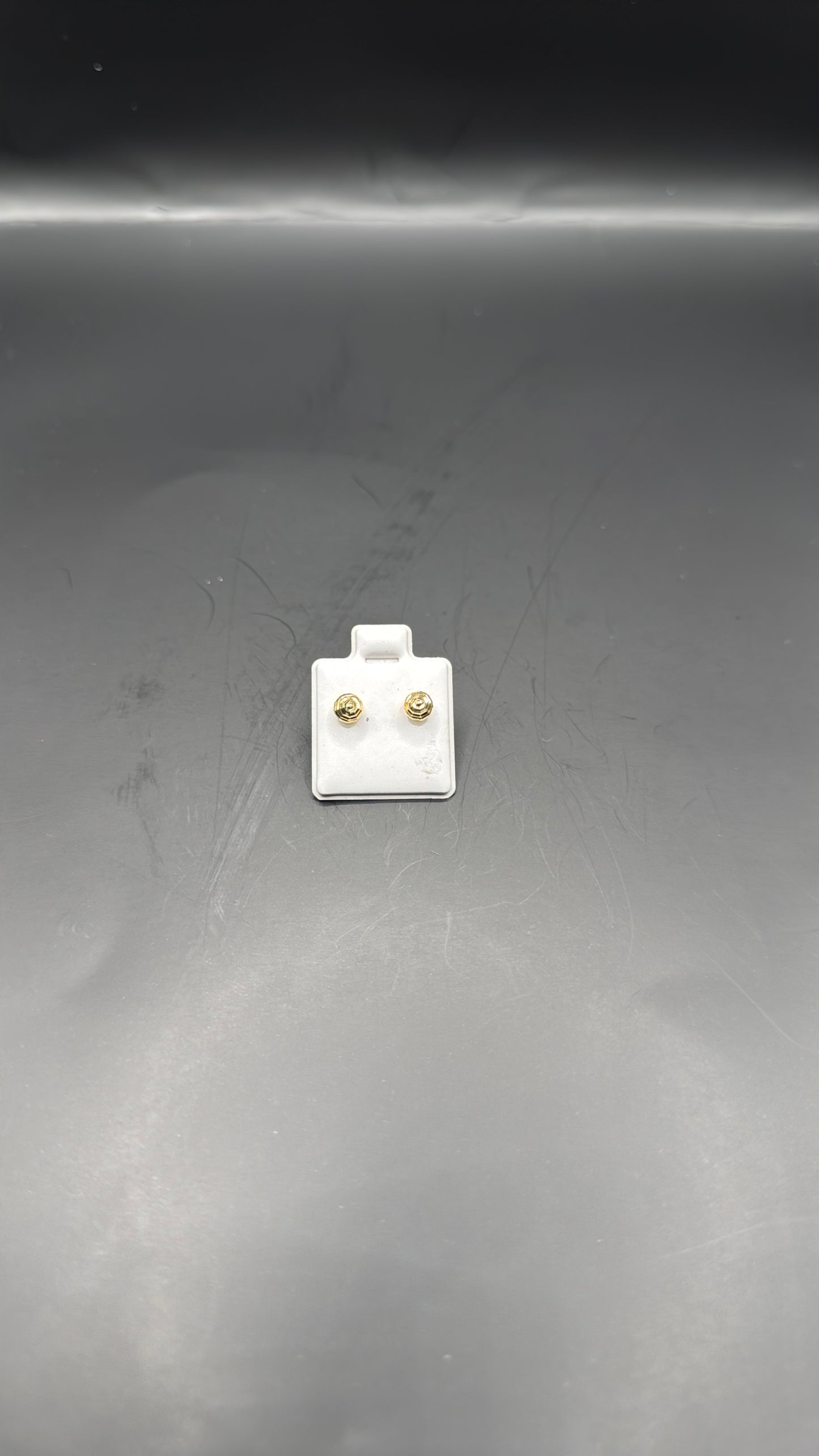 18karat Stud Earrings