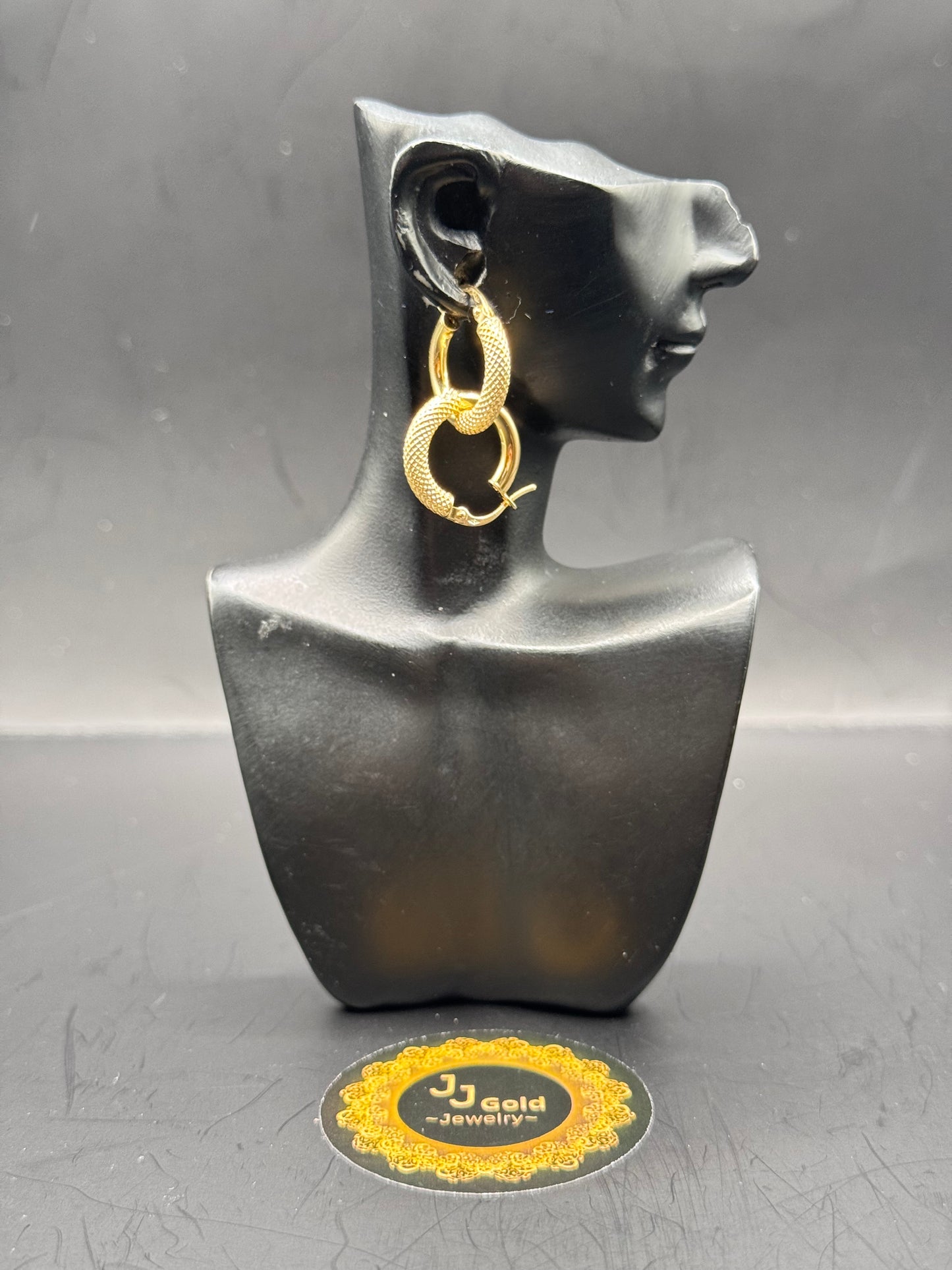 18karat Half shining/smooth clip earrings