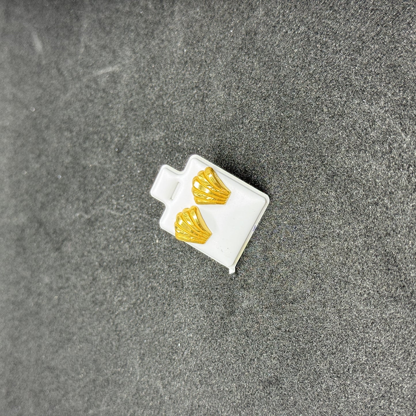 21k wave stud earrings