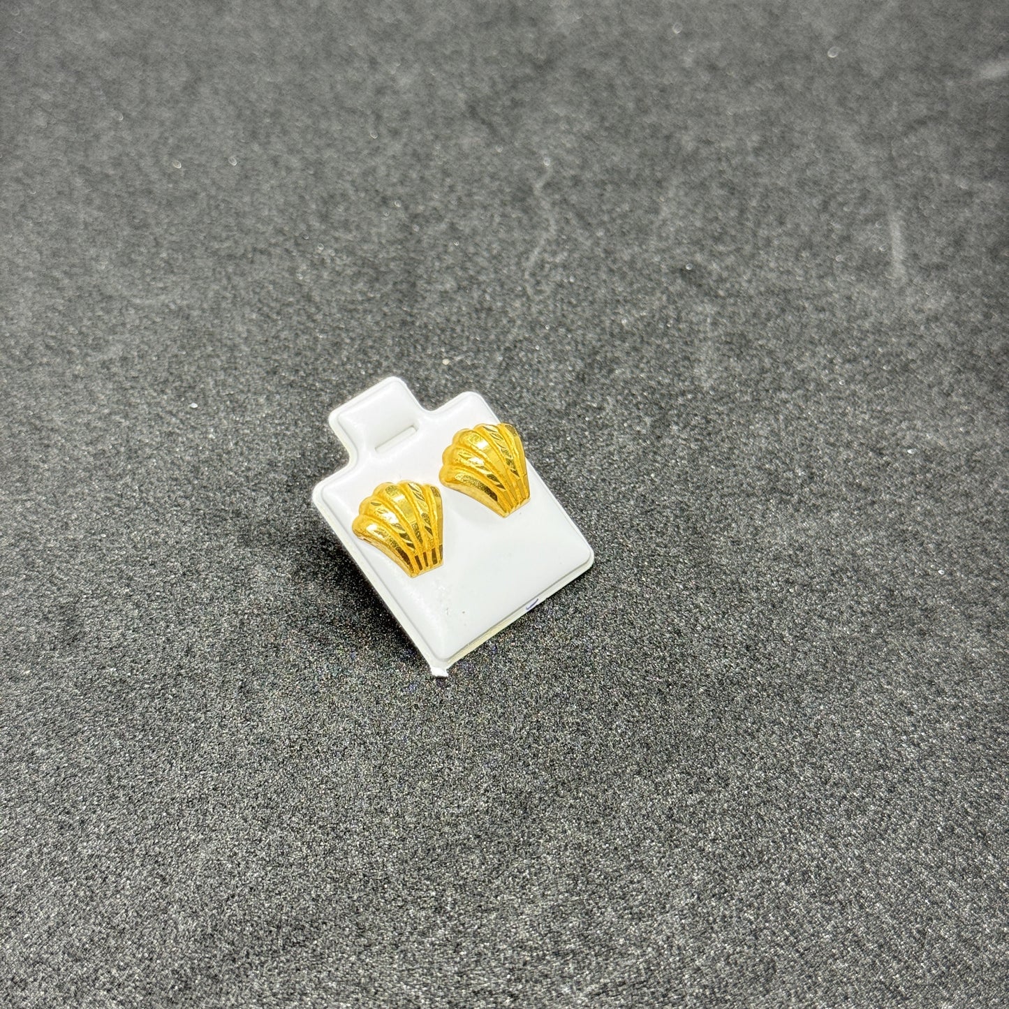 21k wave stud earrings
