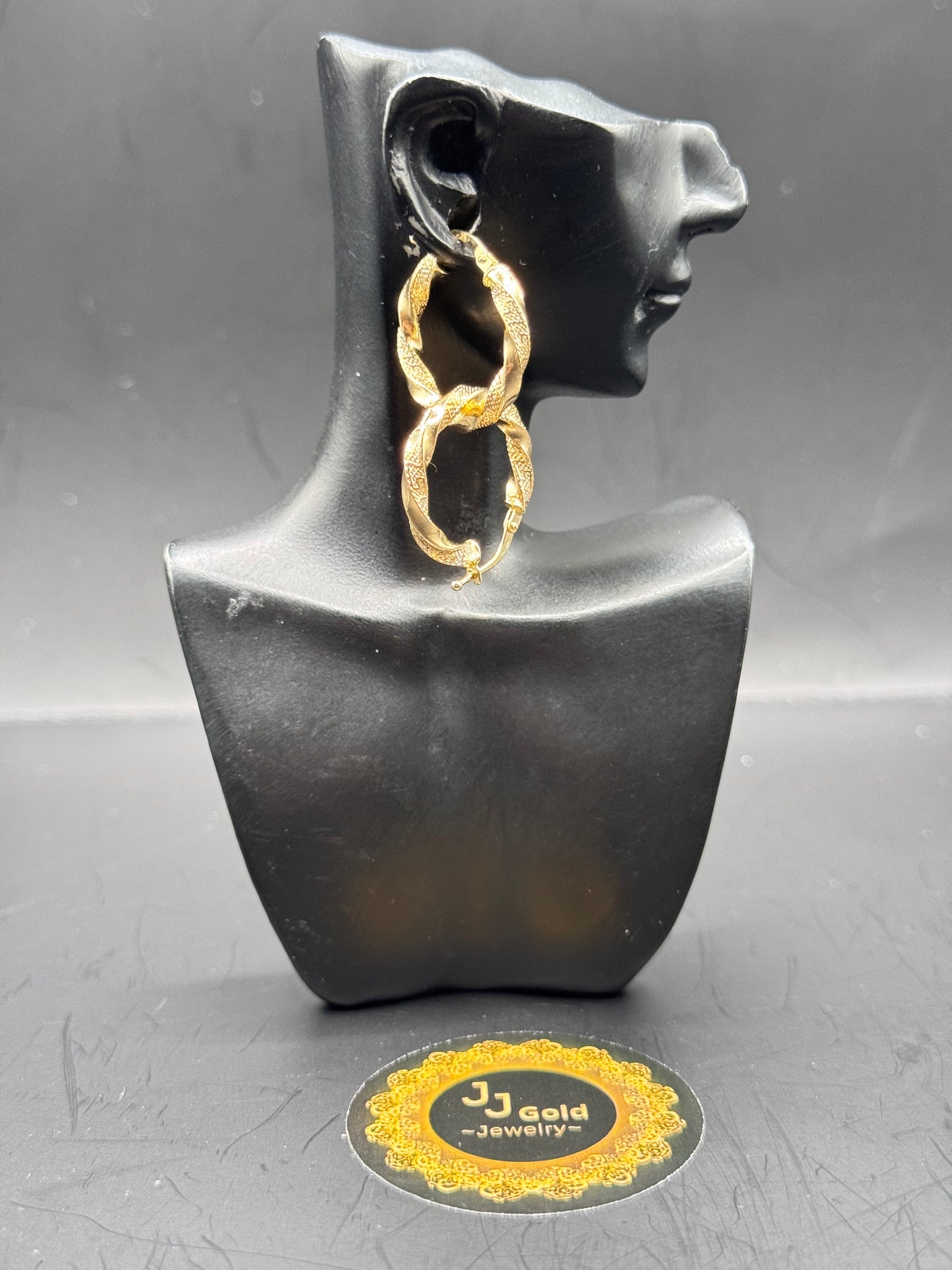 18karat Ribbs Fendi Clip Earrings