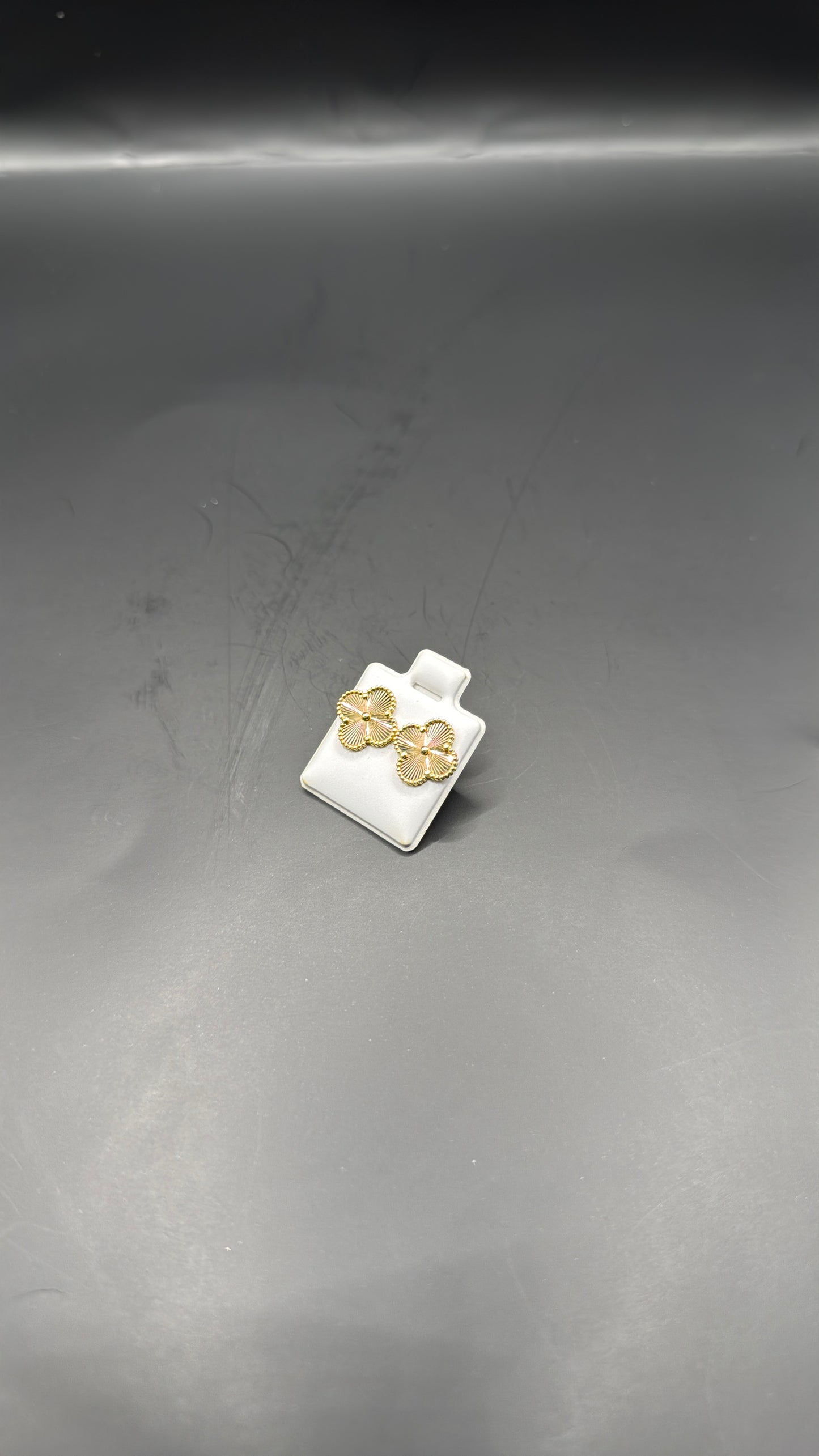 18karat Gold VCA earrings