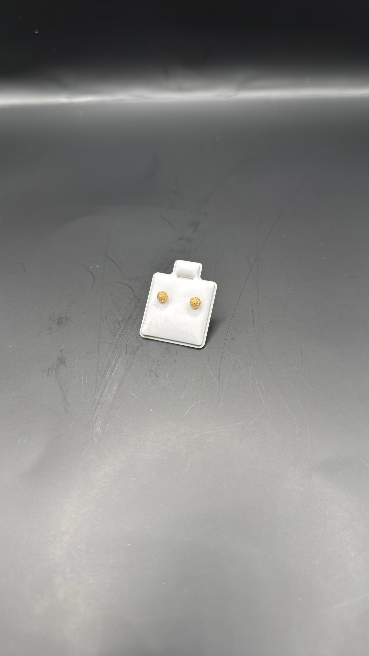 18karat Shinning stud earrings