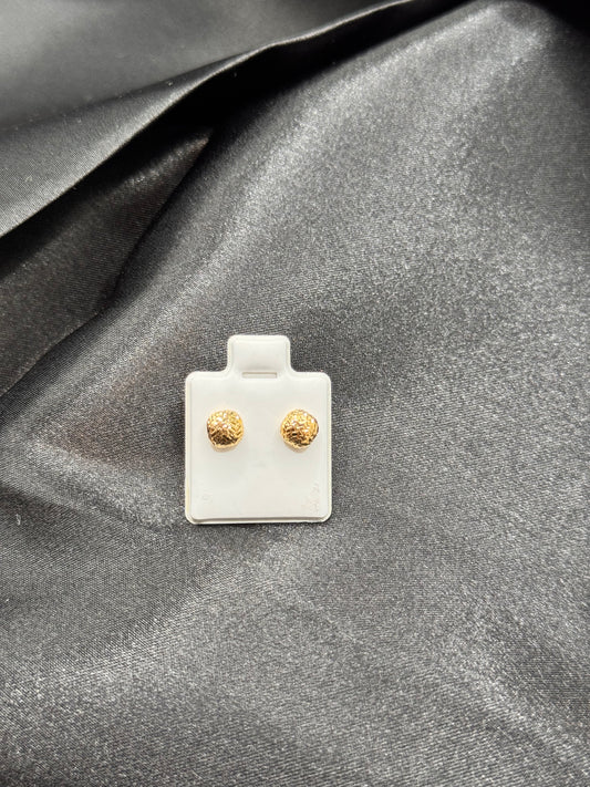 18k Stud Earrings