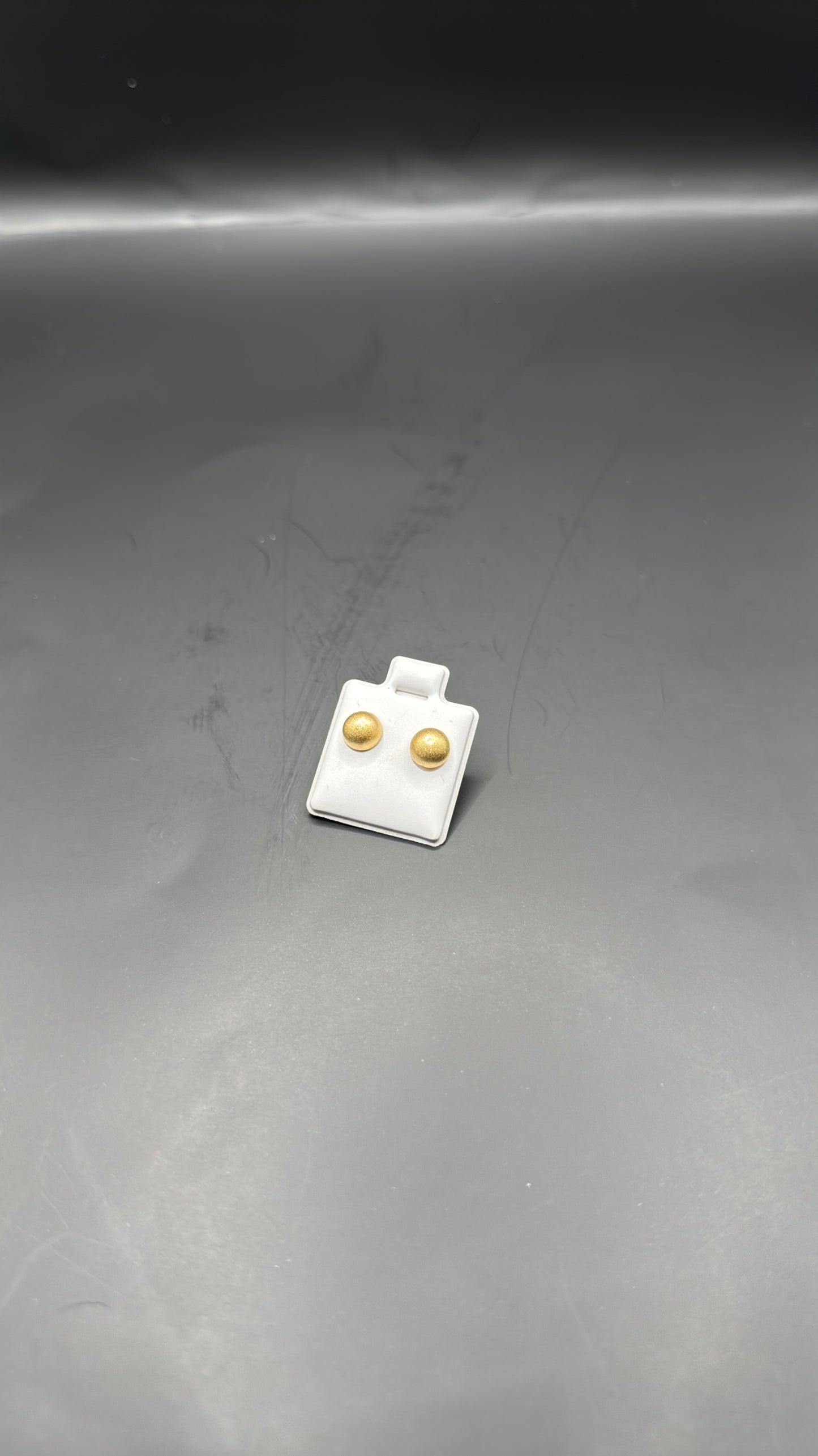 18karat Stud Earrings