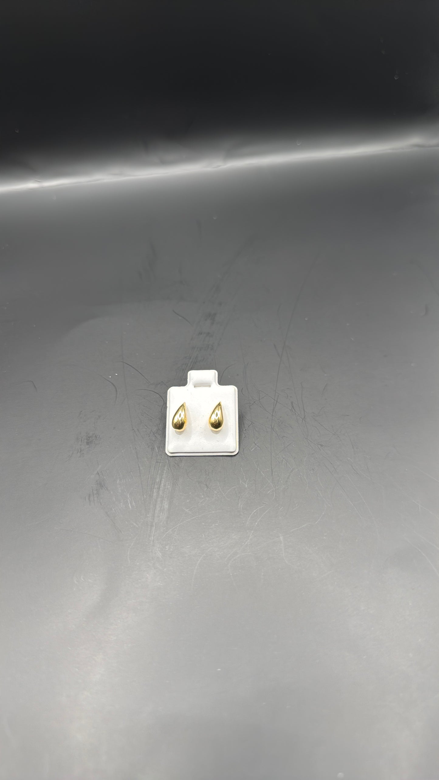 18karat Stud Earrings