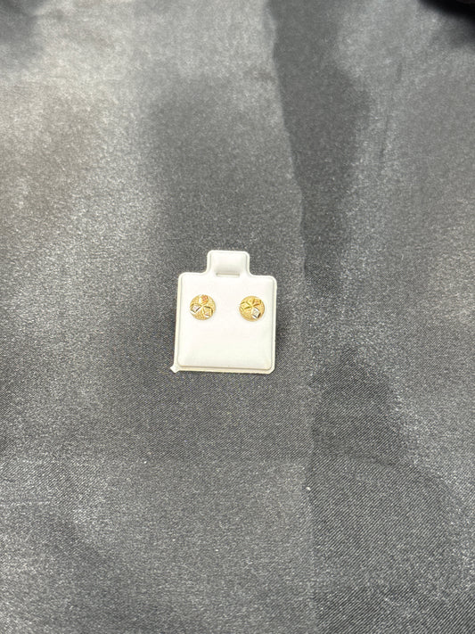 18karat Stud Earrings