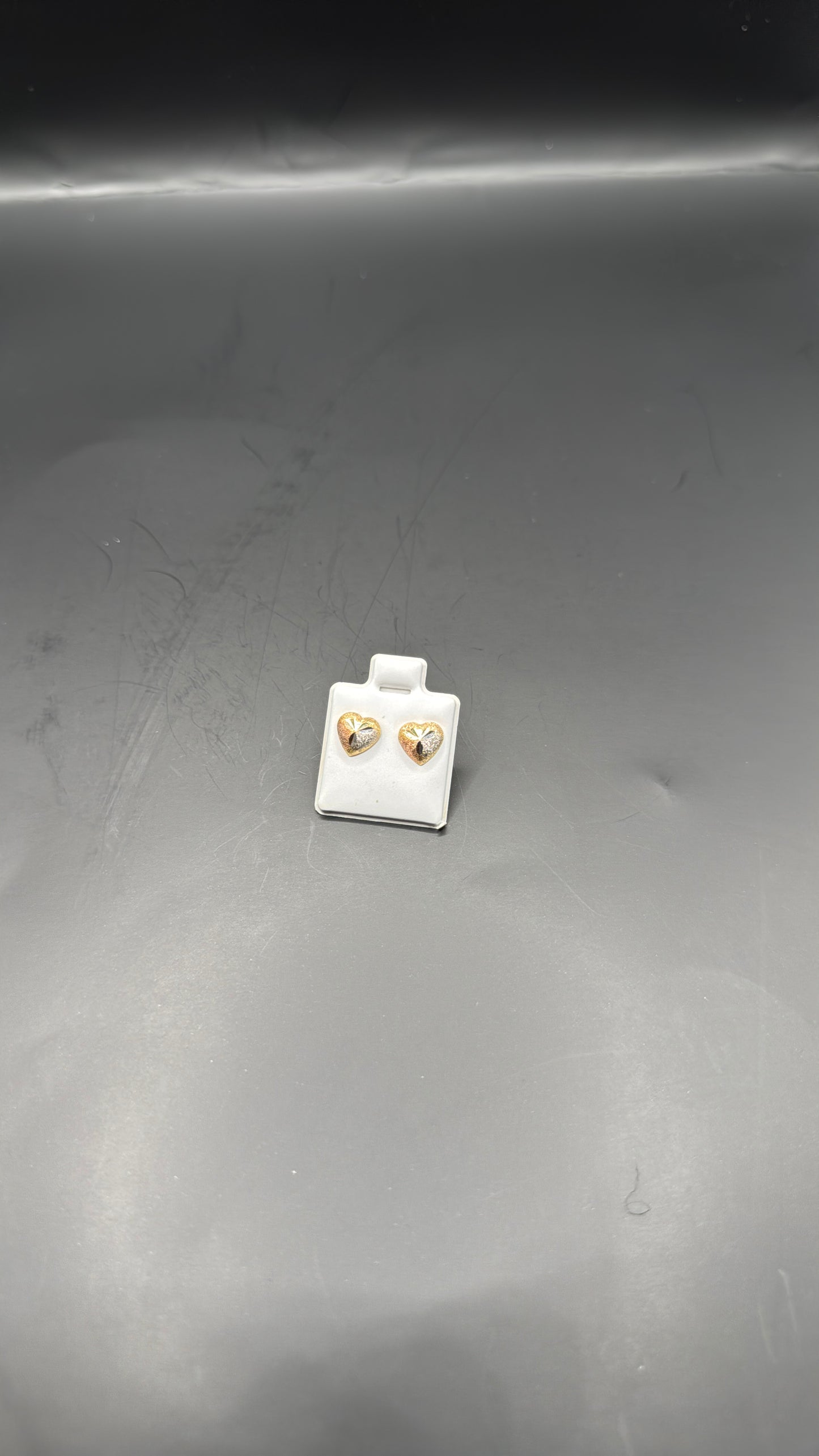 18k Love 3tone stud earrings