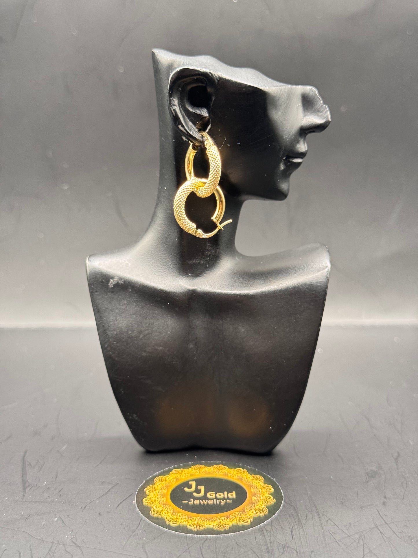 18karat Half shining/smooth clip earrings