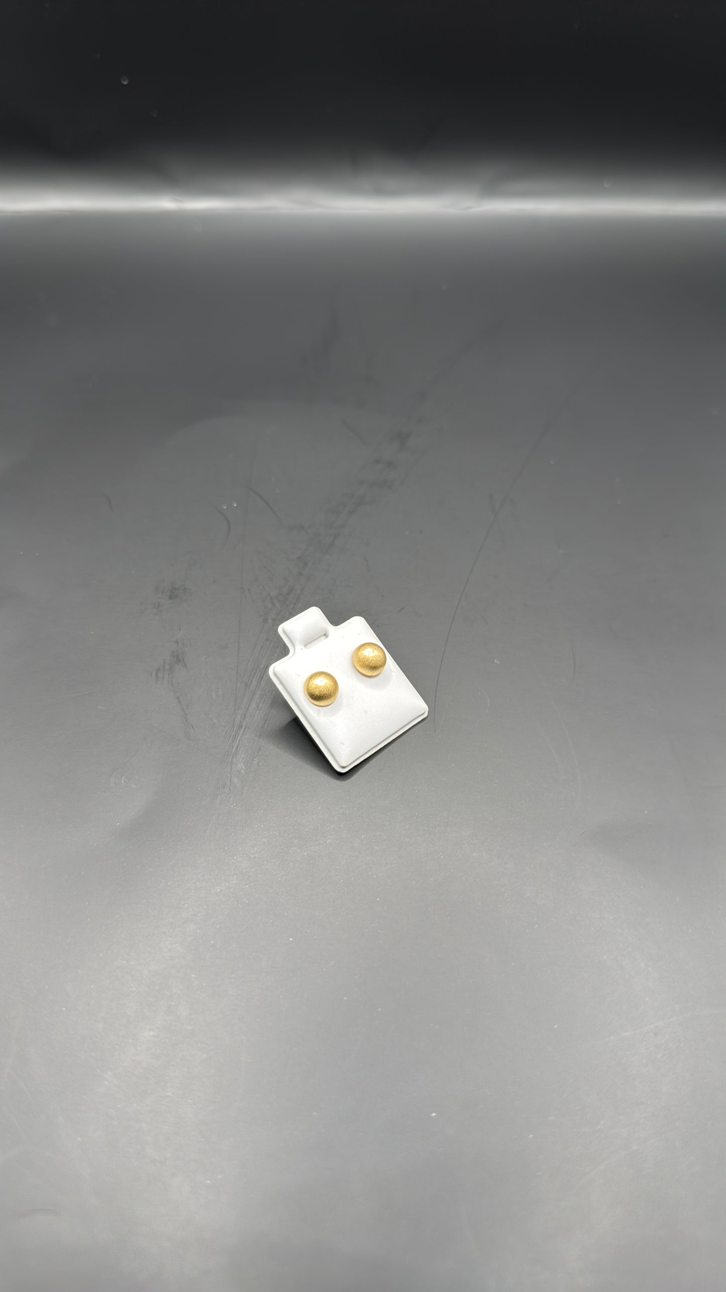 18karat Stud Earrings