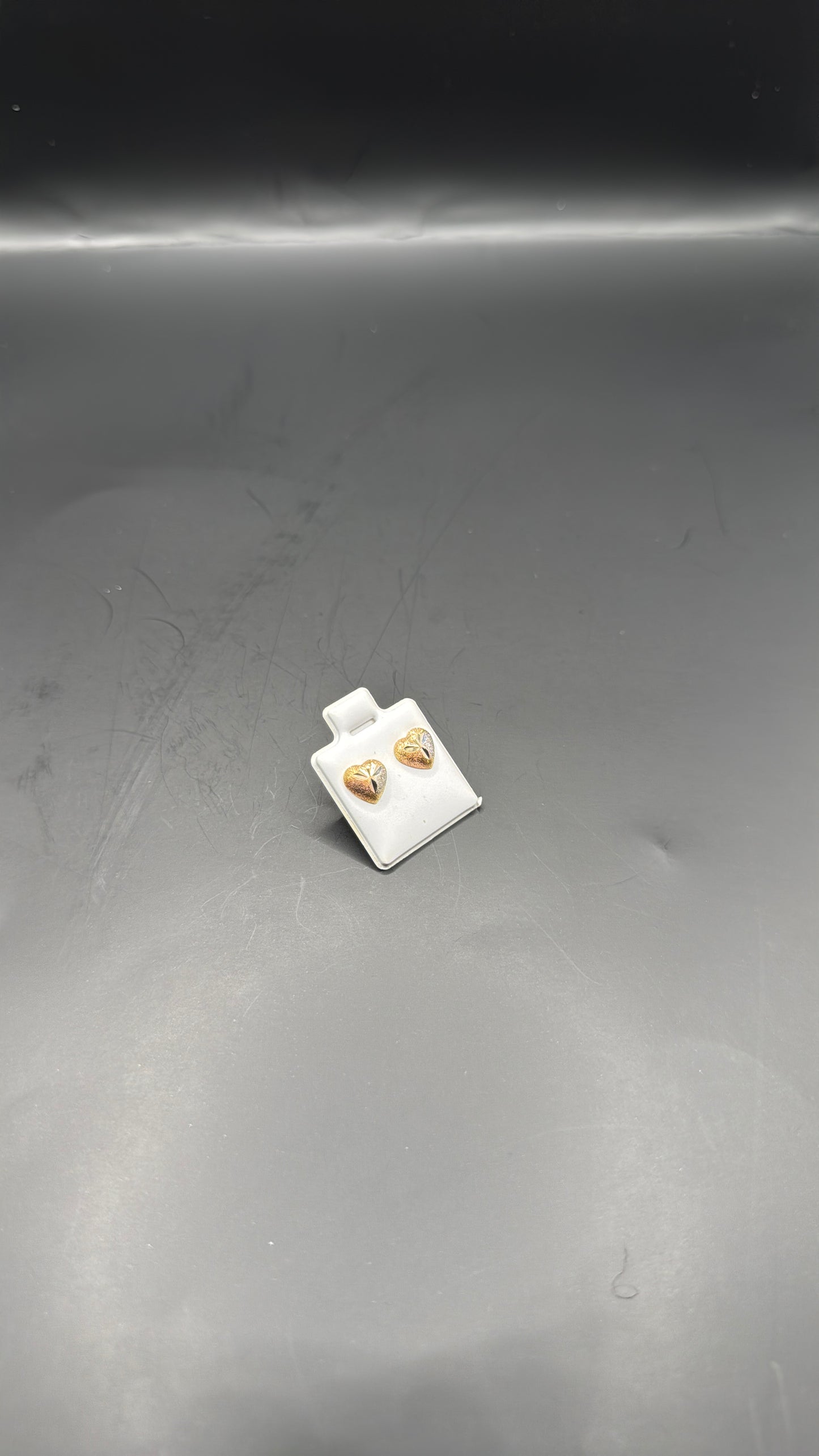 18k Love 3tone stud earrings