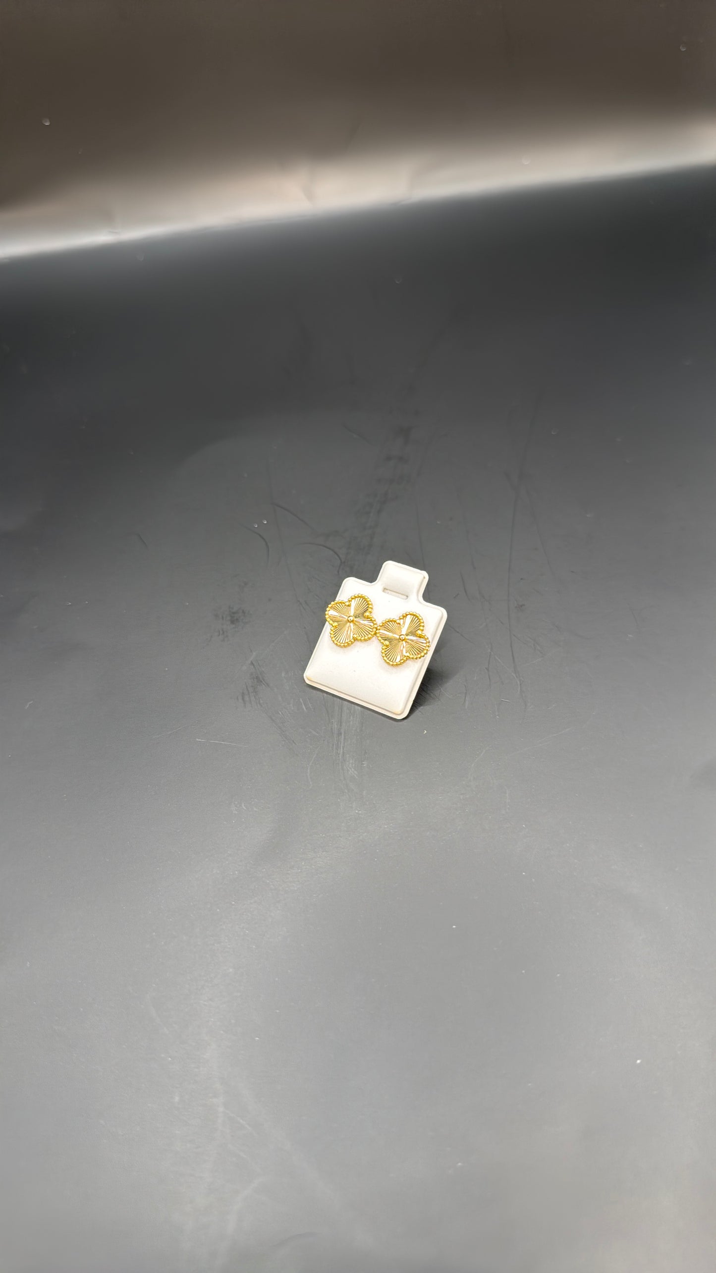 18karat Gold VCA earrings