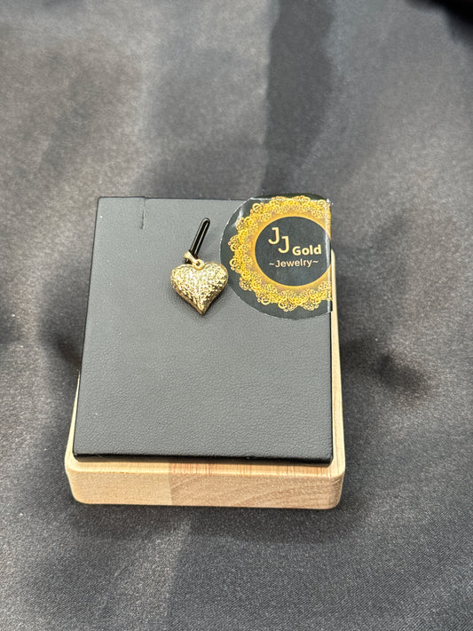 18karat Love Pendant