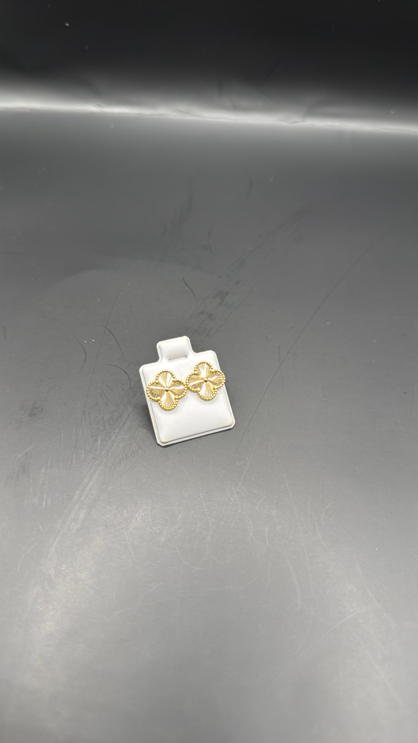 18karat Gold VCA earrings