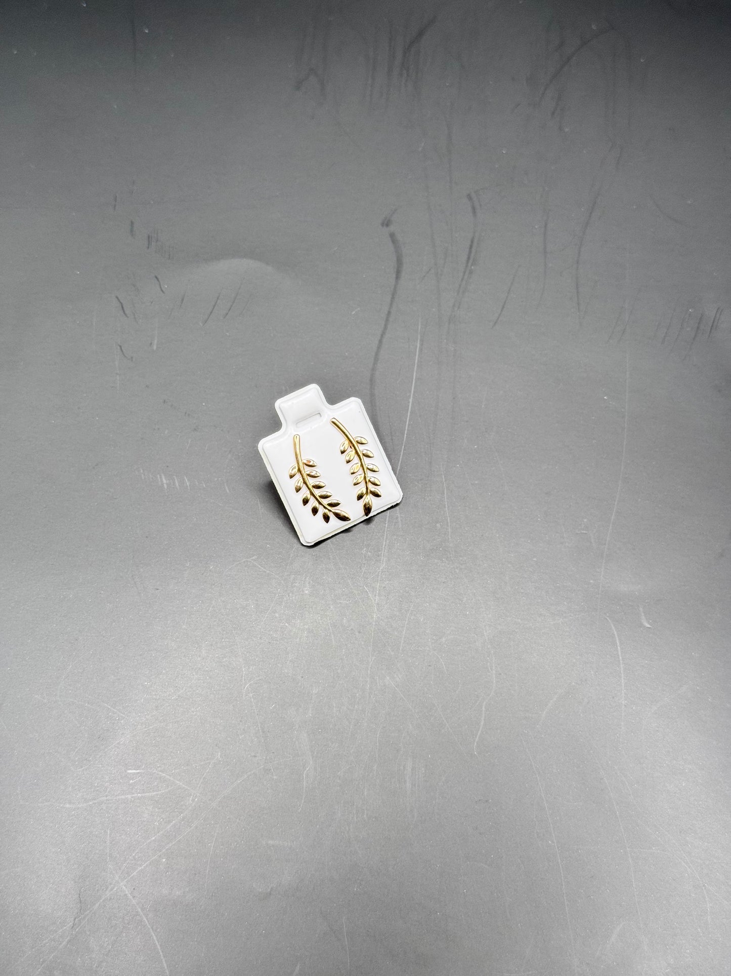 18karat Stud earrings