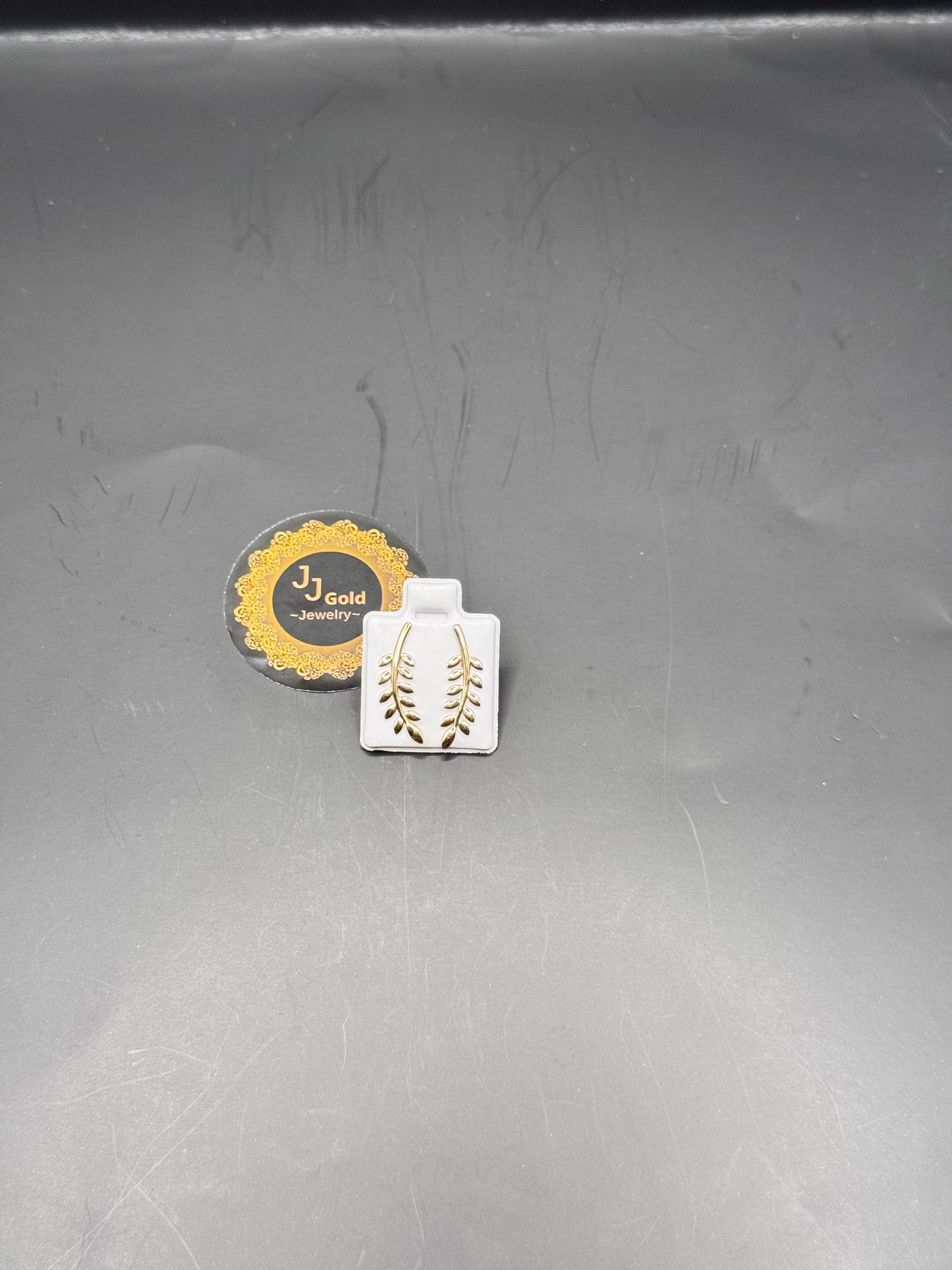 18karat Stud earrings