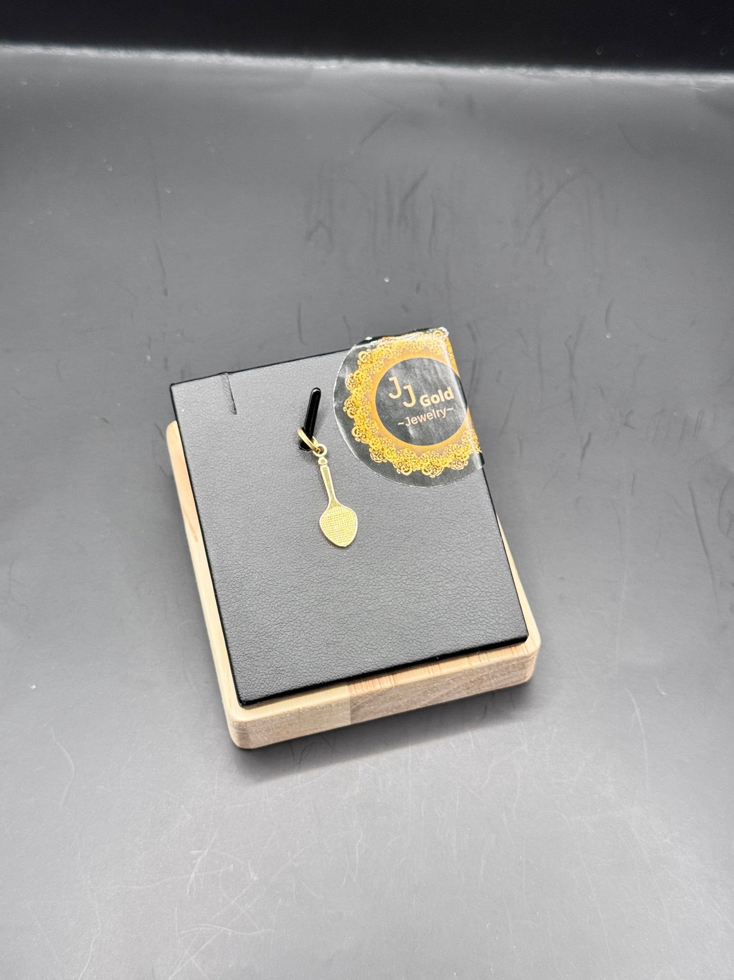 18karat Bat pendant