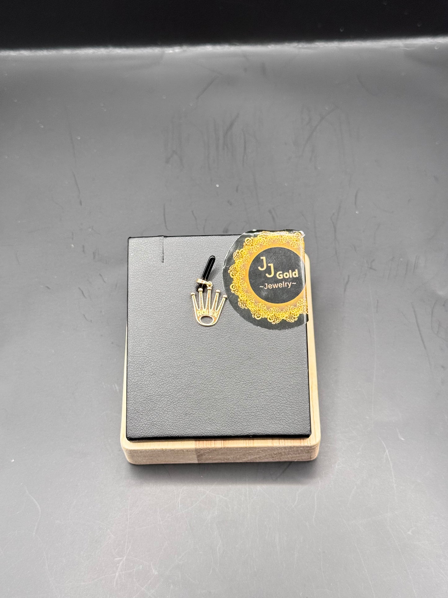 18karat Rolex Crown Pendant