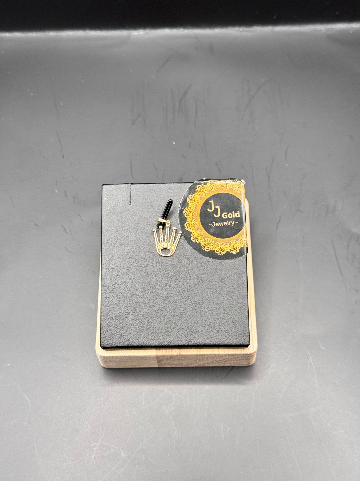 18karat Rolex Crown Pendant