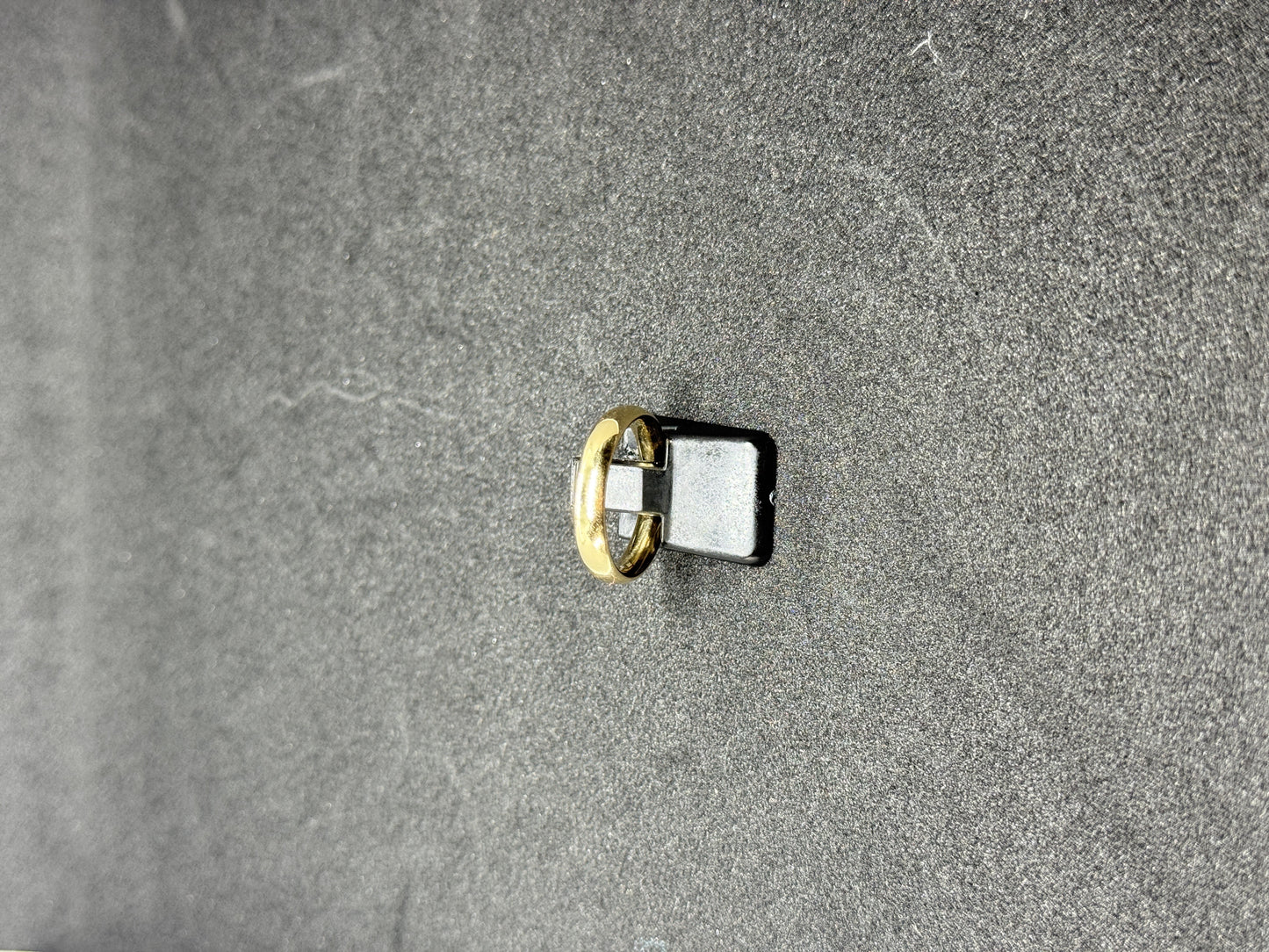 18k Gold Plain Wedding Band (Unisex)