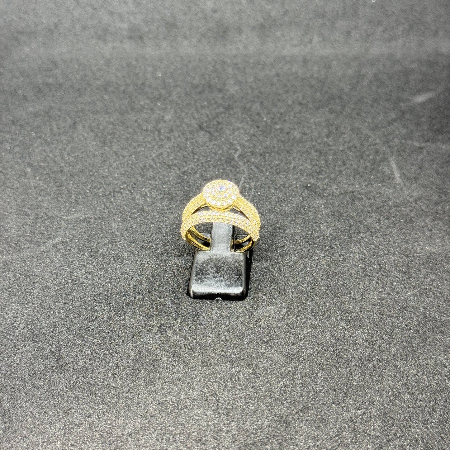 18k Gold Wedding Ring Set (Female)